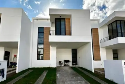 Image de House Very Well Located Just 8 Minutes From the Beach