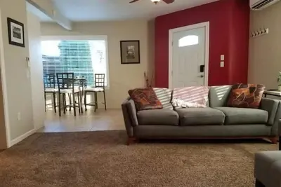 Image de 1+ bed, close to hospitals, Autzen, River path