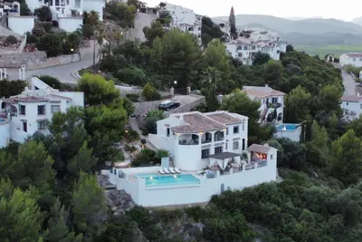 Image de Luxury villa 12-16 Persons with infinity pool, terraces, beautiful views, Denia