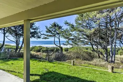 Image de The Pelican! Private, Beach Access! Family Fun! Perfect Vacation! No Pets.