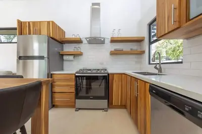 Image de Villa Serenity 2 Bedroom 1 min walk to the beach