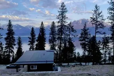 Image de Kootenay Lake & Mountain Luxury Cabin. Stunning Views! Private Beach! Sleeps 2-6