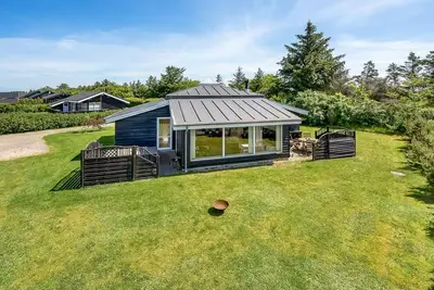 Image de Superbe maison Ă Tarm avec sauna
