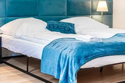 Image de Budget City Living: 1br w\/ Private Garden