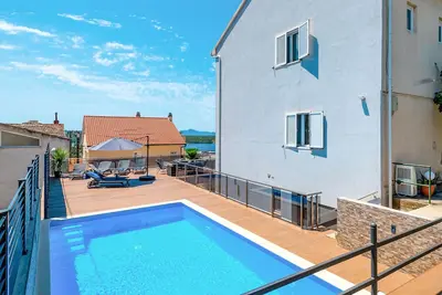 Image de Bel appartement à Sibenik avec jacuzzi