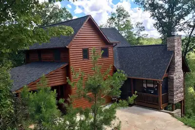 Image de Beautiful cabin w/mountain views - 3bdrms/2 baths, rec room, wrap around porch
