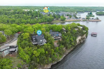 Image de Margaritaville Lake home! 6Bed/7 bath Sleeps up to 20! 5000 Sq ft home.