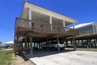 Image de Broussard's Duplex A, Coastal Realty Group, Grand Isle, La