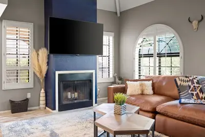Image de Modern Scottsdale Gem w/ Pool, Two En Suite Bedrooms