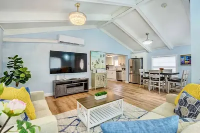 Image de Serene Oasis Beach Getaway - 3 bedrooms in Sarasota