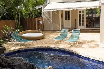 Image de 3-bedroom house in Waikiki with pool/jacuzzi, walking distance from the beach