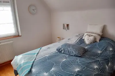 Image de Belle maison tout confort avec véranda, joli terrain et espace Parking Auto