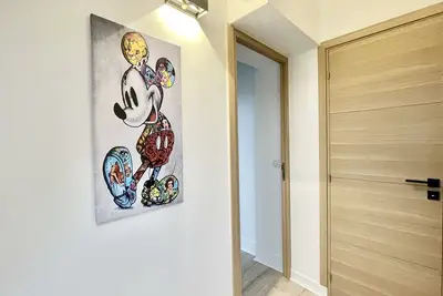 Image de Chambre Triple Avec Salle de Bains Privative à 10 Minutes de Disneyland Paris