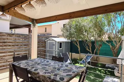 Image de Appartement 3 pièces climatisé, terrasse, 6 couchages, parking privé, animaux admis