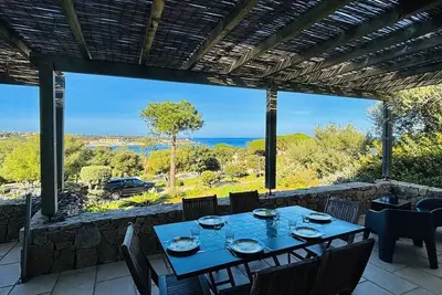 Image de Charmant T2 climatisé avec terrasse et parking à 350m de la plage - Lumio