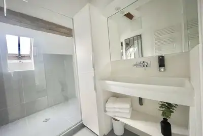 Image de Chambre Triple avec Salle de Bains Privative à 10 minutes de Disneyland Paris