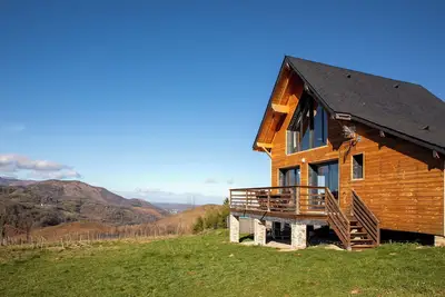 Image de Chalet entre Bagnères et Lourdes https:\/\/le-chalet-darrodets-74. webselfsite. net\/