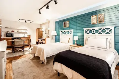 Image de The Creek Suite: themed getaway!