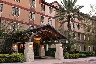 Image de 2 Pet-friendly Units, Outdoor Pool, Free Breakfast!