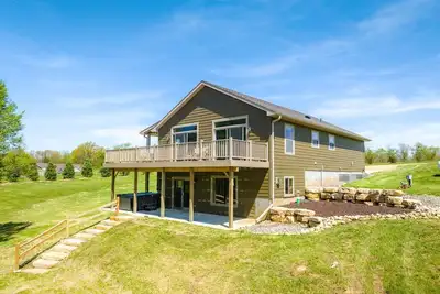 Image de The Bridgeview Lodge, Hot tub, Amazing River Views and sun sets.