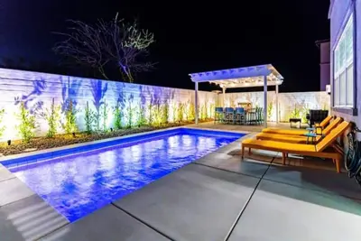 Image de Season specials! Citrus grove villa! Hurry