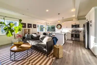 Image de Cal Poly Hillside Retreat