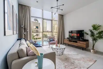 Image de GuestReady - Vue de luxe dans la marina