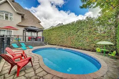 Image de Maison de 4 chambres avec piscine et gym