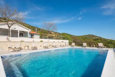 Image de Villa Olivella with Heated Pool