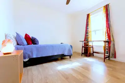 Image de Sxsw! ~~~~~Charming 3-bedroom house with Ac and WiFi in marvelous Austin! ~~~~~~
