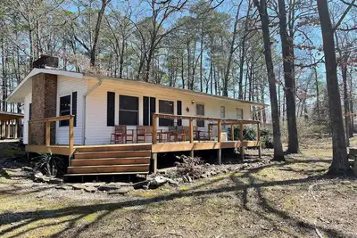 Image de Charming Summer Getaway 3-bedroom house in enchanting Mount Ida with WiFi, Ac