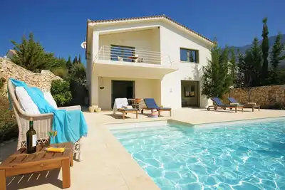 Image de Villa 'Porfyra Ideales Resort' avec vue sur la mer, Wi-Fi et climatisation