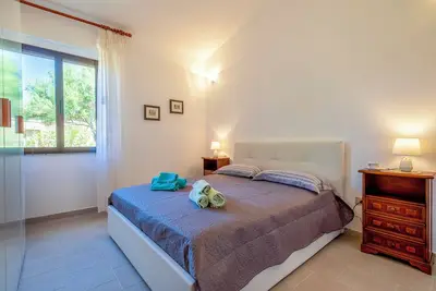 Image de Maison de vacances 'Rose's House' avec vue sur la mer, terrasse privée et jardin privé