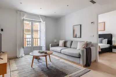 Image de Cool Malasaña 1br w/ Elevator, close to Dining, by Blueground