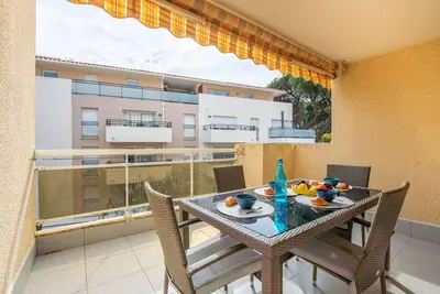 Image de Joli appartement pour 6 personnes avec Wifi, Tv, terrasse, animaux admis et parking