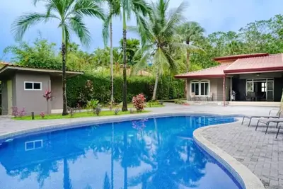 Image de 3 Br-Huge pool area deck-Ojochal-Gated-Minutes to Beach