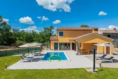 Image de Maison de vacances Labin pour 1 - 6 personnes avec 3 chambres Ă coucher - Maison de vacances