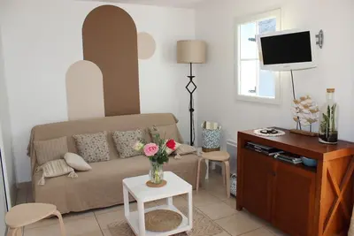 Image de Maison proche mer avec piscine partagée