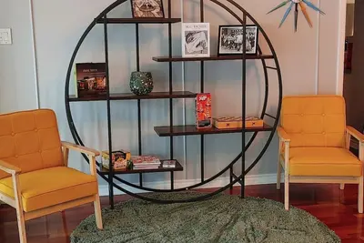 Image de Mid Century Modern Nights Dream