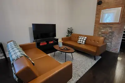 Image de Newly Remodeled Columbia-Tusculum 3br Gem
