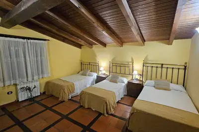Image de Hotel La Clerecía de Ledesma - Habitación Triple