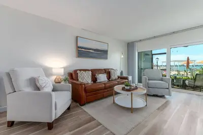 Image de Casa E-106 Bay View Ground Floor Fully Updated!