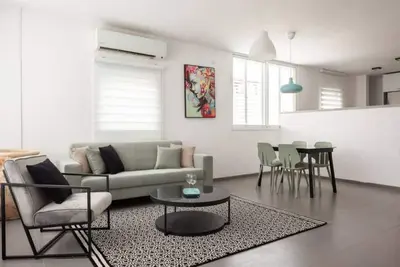 Image de O&O Group - Cozy 1 Br Condo Azure Residences