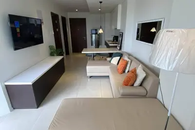 Image de Fully Furnished 1br @Tambuli Seaside Living Residence w\/Sea view.