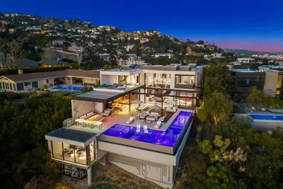 Image de Collingwood - Modern Architectural Home with Spectacular Views