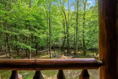 Image de A Creek Runs Thru It - Cherry Log
