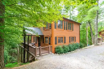 Image de Hibernation Station- Cherry Log Ga