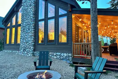 Image de Cozy Cabin Escape: Nature, Comfort, and Serenity Await!