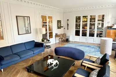 Image de Appartement de charme et de luxe entre le Trocadero et le Bois de Boulogne, 8p