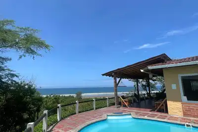 Image de Stunning 4-bedroom house in Curia with pool, view from the sea, Ac, WiFi and more